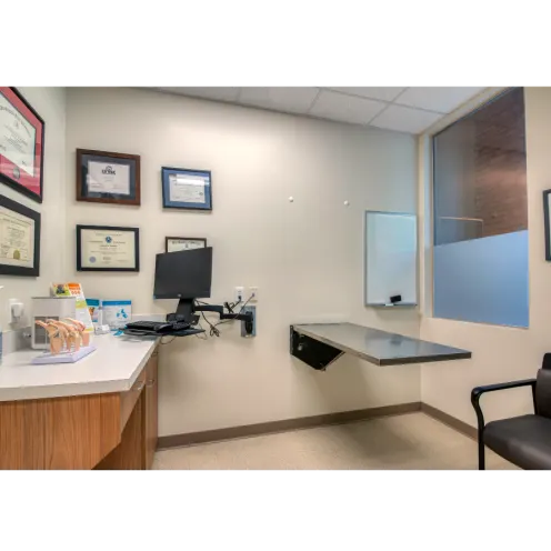 Surgical Consult Examination Room at VetMed Emergency & Specialty Veterinary Hospital